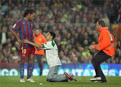 indihach    ronaldinho               wa  forsate  lfata